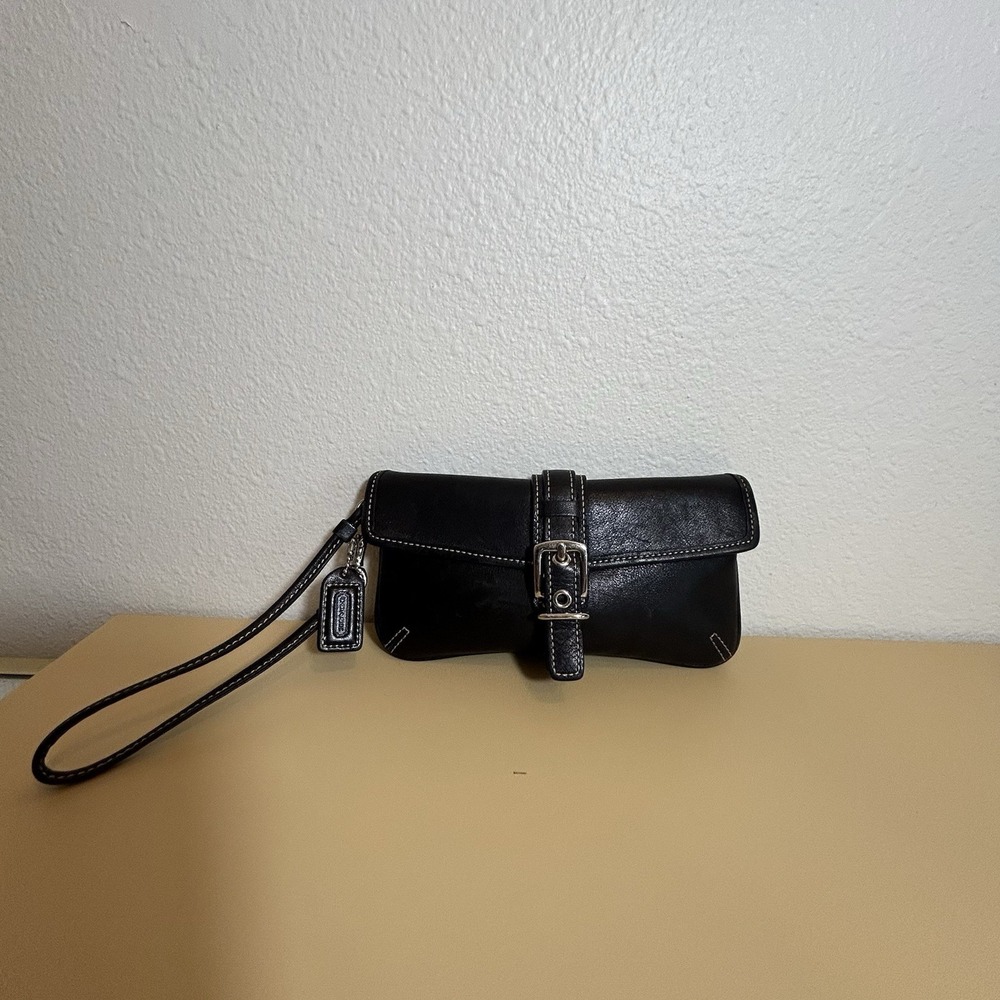 Coach Vintage Black Leather Buckle Wristlet Clutch Silver Buckle W Tag - Picture 6 of 12